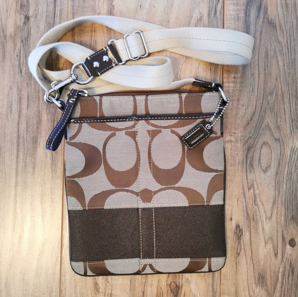 COACH Cross body purse - Picture 1 of 2
